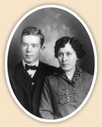 Huey Long and Rose McConnell Long's wedding photograph