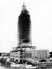 Construction of the Louisiana State Capitol by the Huey Long administration